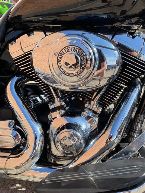 2015 Harley-Davidson Street Glide® in Kingsport, Tennessee - Photo 4