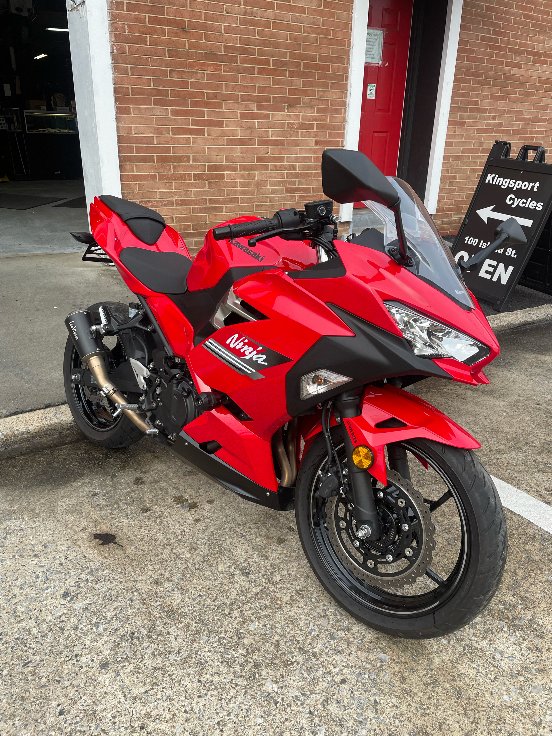 2021 Kawasaki Ninja 400 ABS in Kingsport, Tennessee - Photo 2