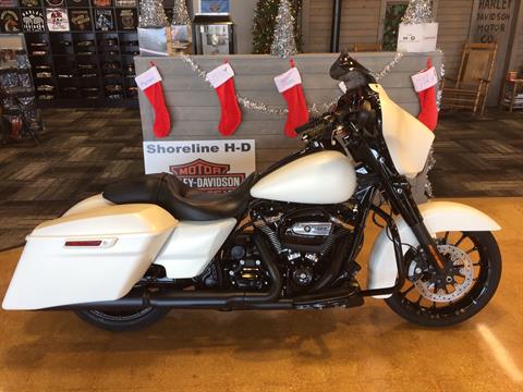 2018 Harley-Davidson Street Glide Special in West Long Branch, New Jersey - Photo 1