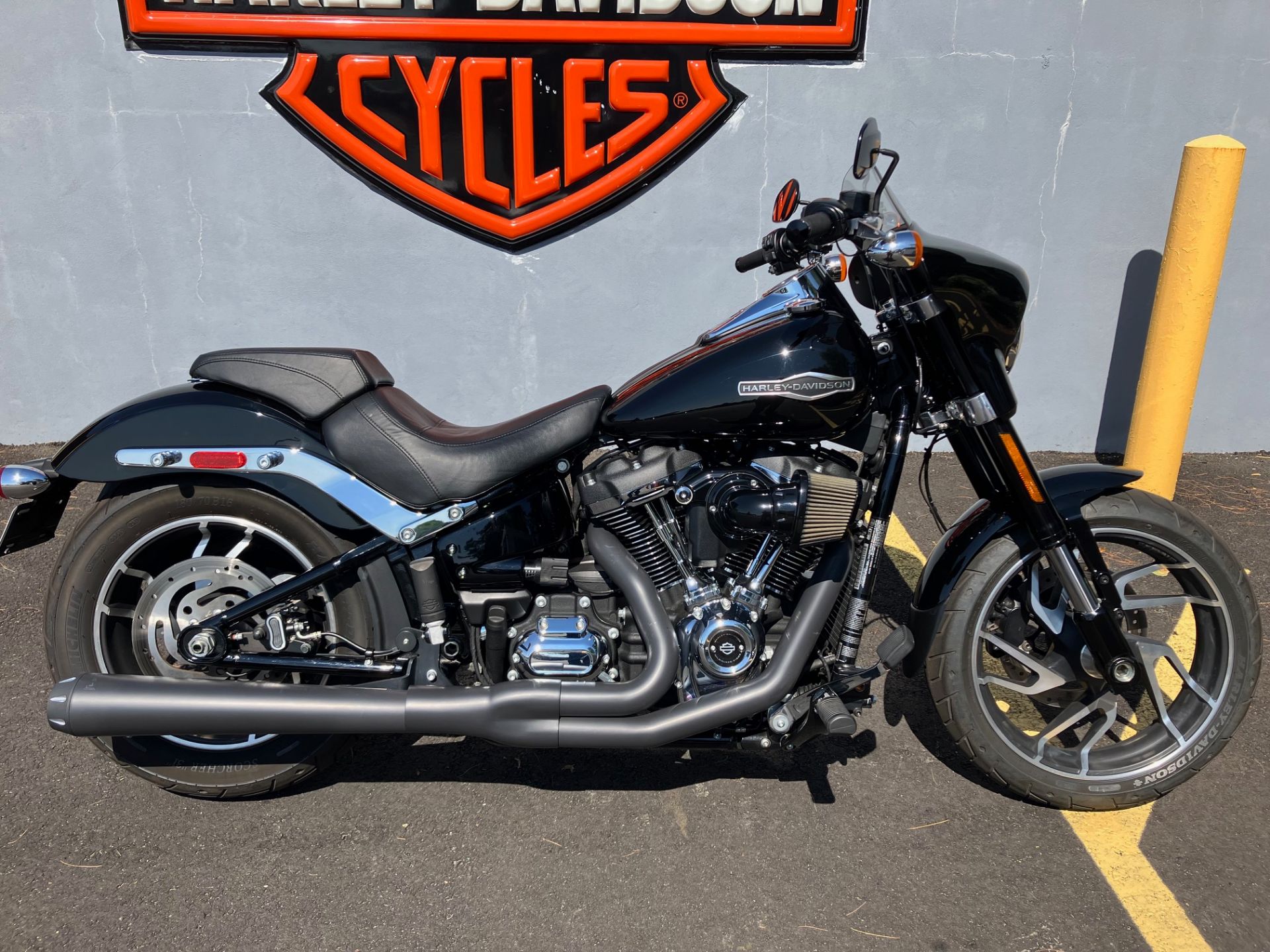 2018 Harley-Davidson SPORT GLIDE in West Long Branch, New Jersey - Photo 16