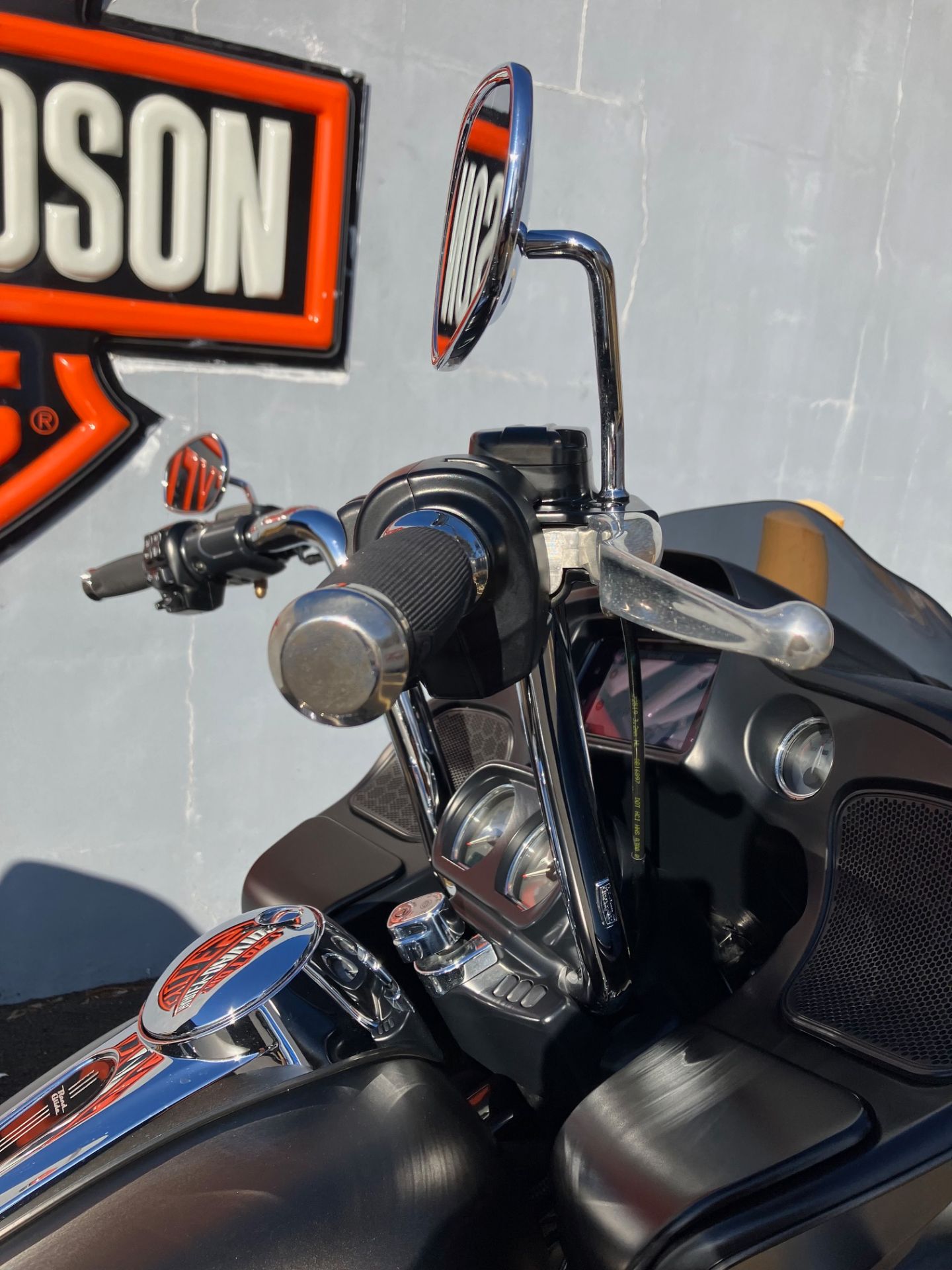 2020 Harley-Davidson ROAD GLIDE in West Long Branch, New Jersey - Photo 9
