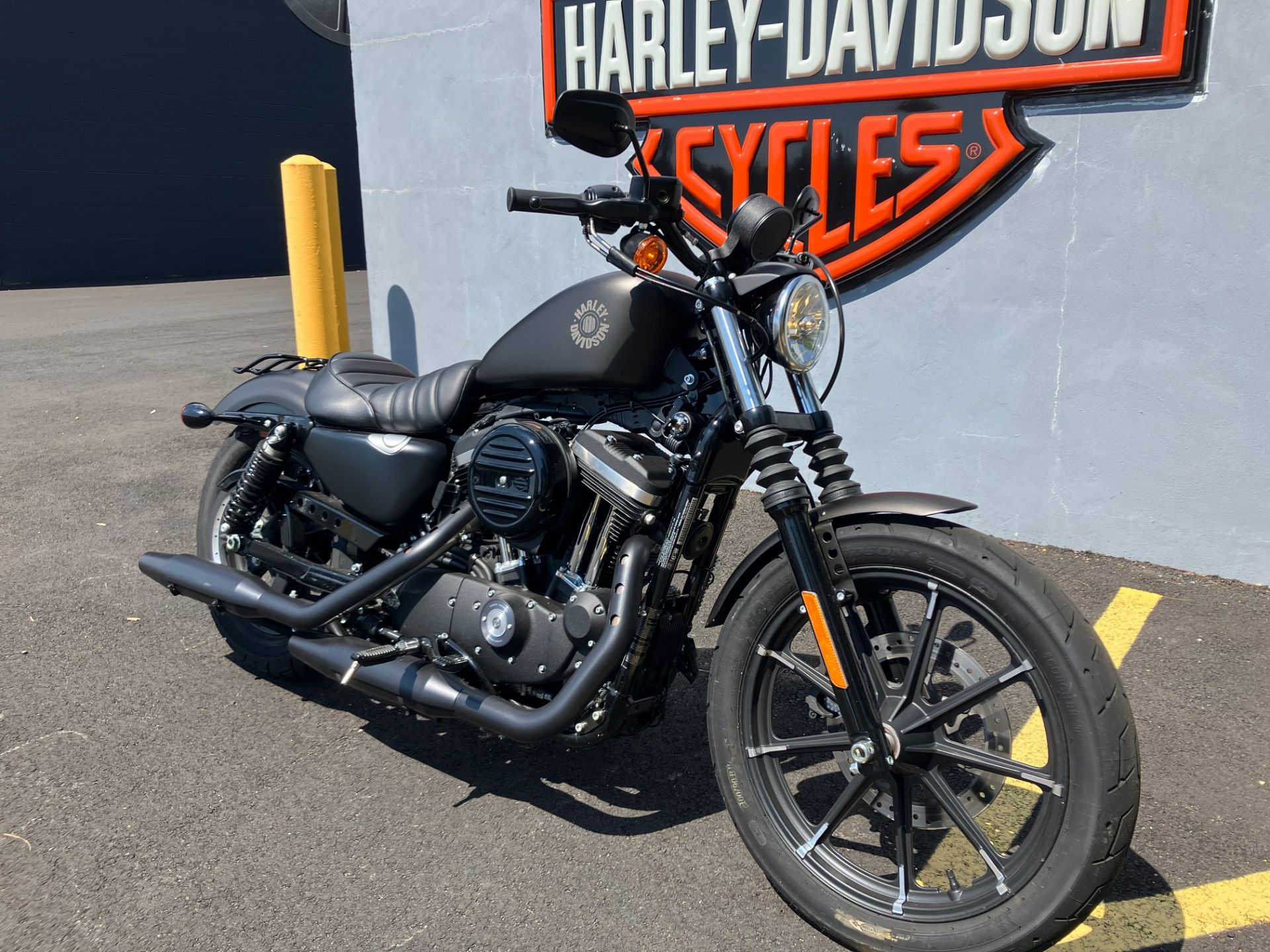 2021 Harley-Davidson IRON 883 in West Long Branch, New Jersey - Photo 2