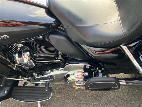 2018 Harley-Davidson ULTRA LIMITED in West Long Branch, New Jersey - Photo 14