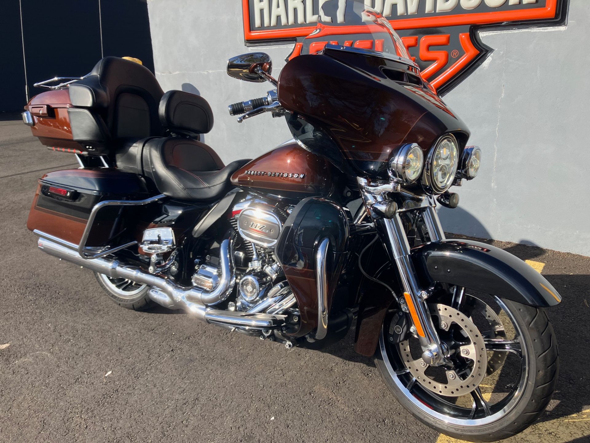 2019 Harley-Davidson CUSTOM VEHICLE OPS ELECTRA GLIDE ULTRA LIMITED in West Long Branch, New Jersey - Photo 4