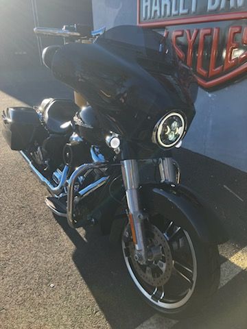 2017 Harley-Davidson STREET GLIDE SPECIAL in West Long Branch, New Jersey - Photo 2