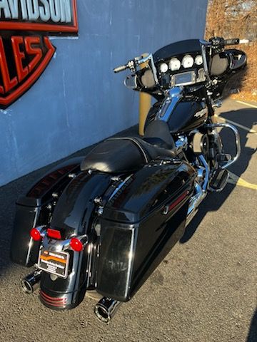 2017 Harley-Davidson STREET GLIDE SPECIAL in West Long Branch, New Jersey - Photo 3
