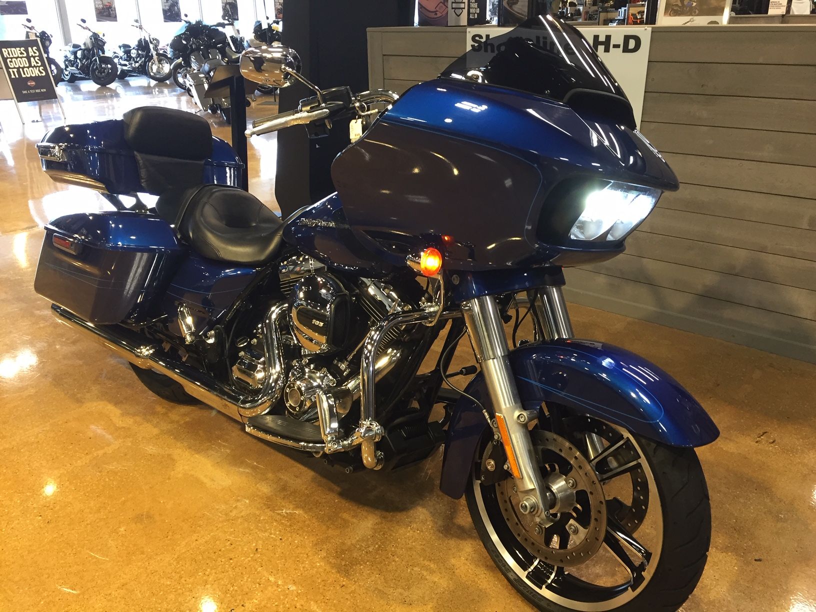 2015 Harley-Davidson ROAD GLIDE SPECIAL in West Long Branch, New Jersey - Photo 2