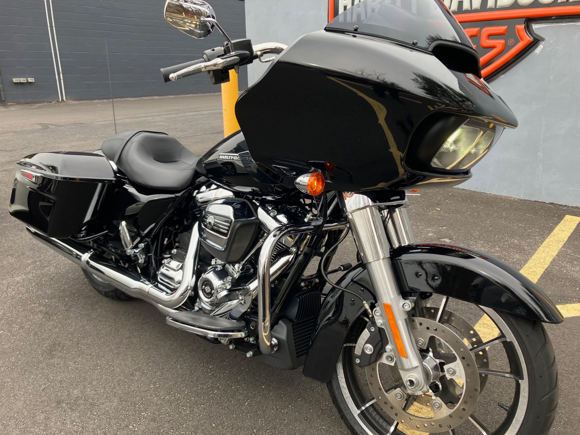 2021 Harley-Davidson ROAD GLIDE in West Long Branch, New Jersey - Photo 2