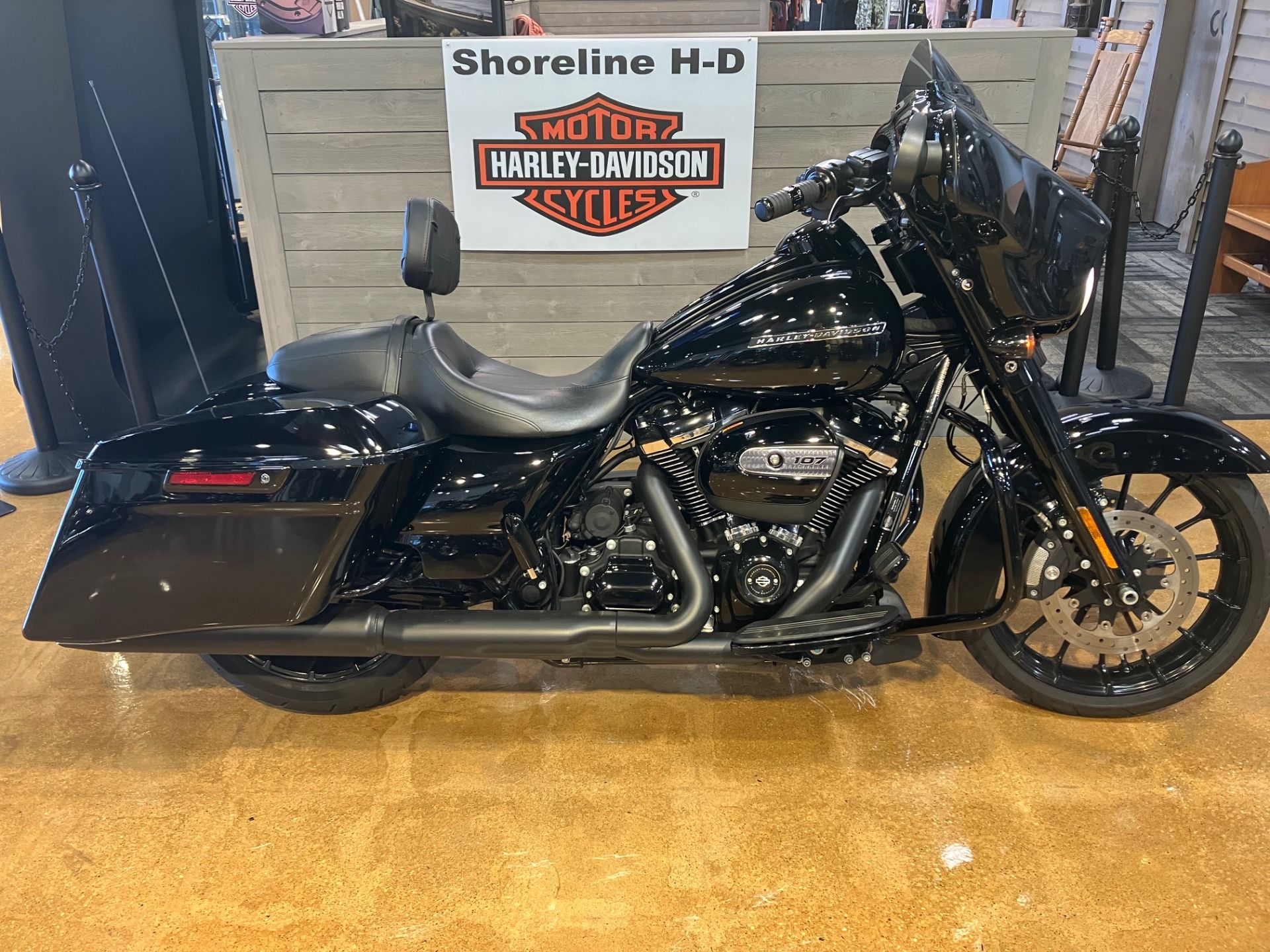 2018 Harley-Davidson STREET GLIDE SPECIAL in West Long Branch, New Jersey - Photo 1