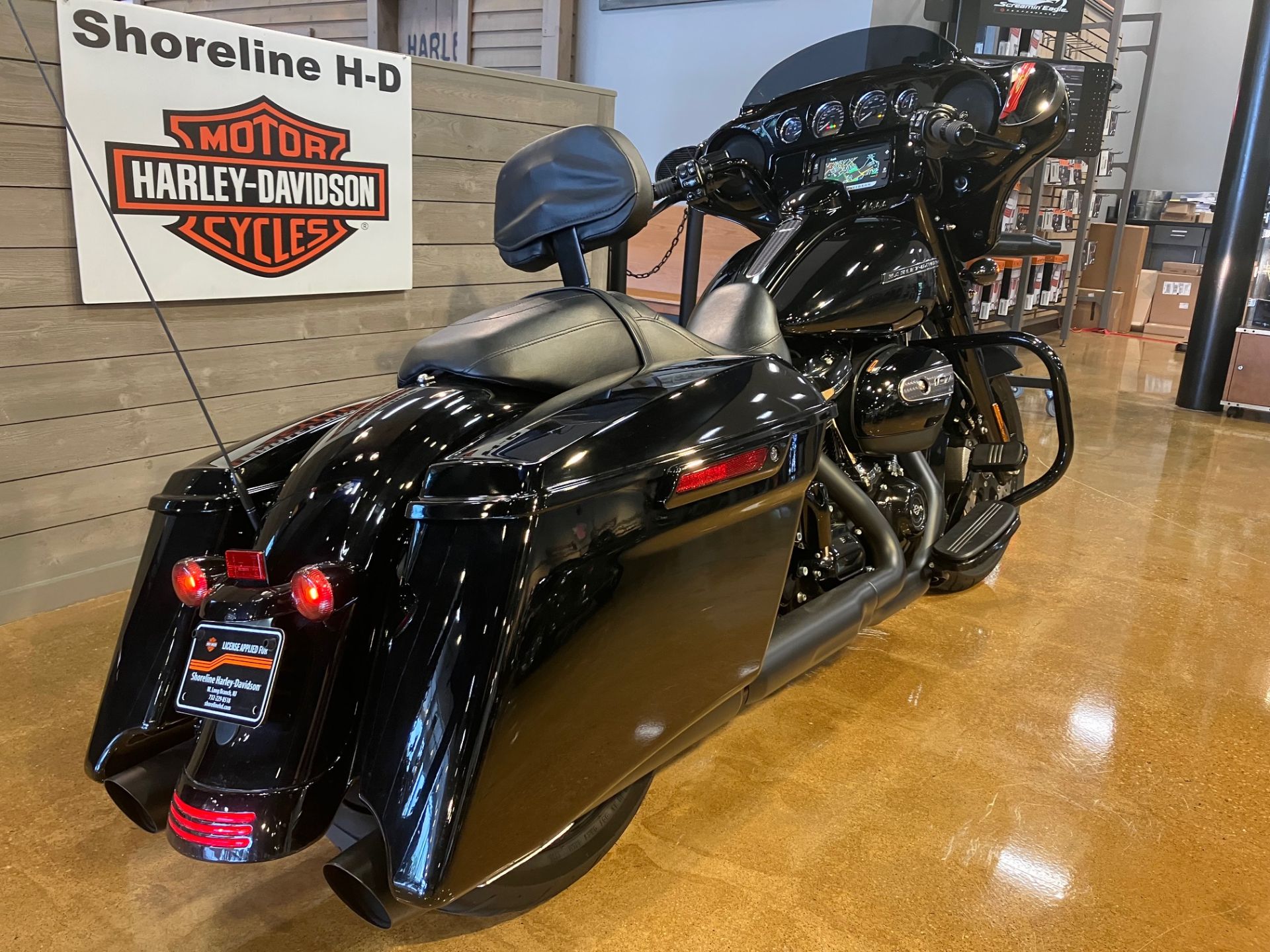 2018 Harley-Davidson STREET GLIDE SPECIAL in West Long Branch, New Jersey - Photo 3