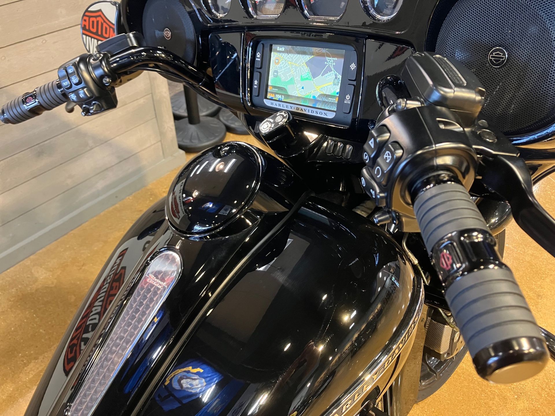2018 Harley-Davidson STREET GLIDE SPECIAL in West Long Branch, New Jersey - Photo 10