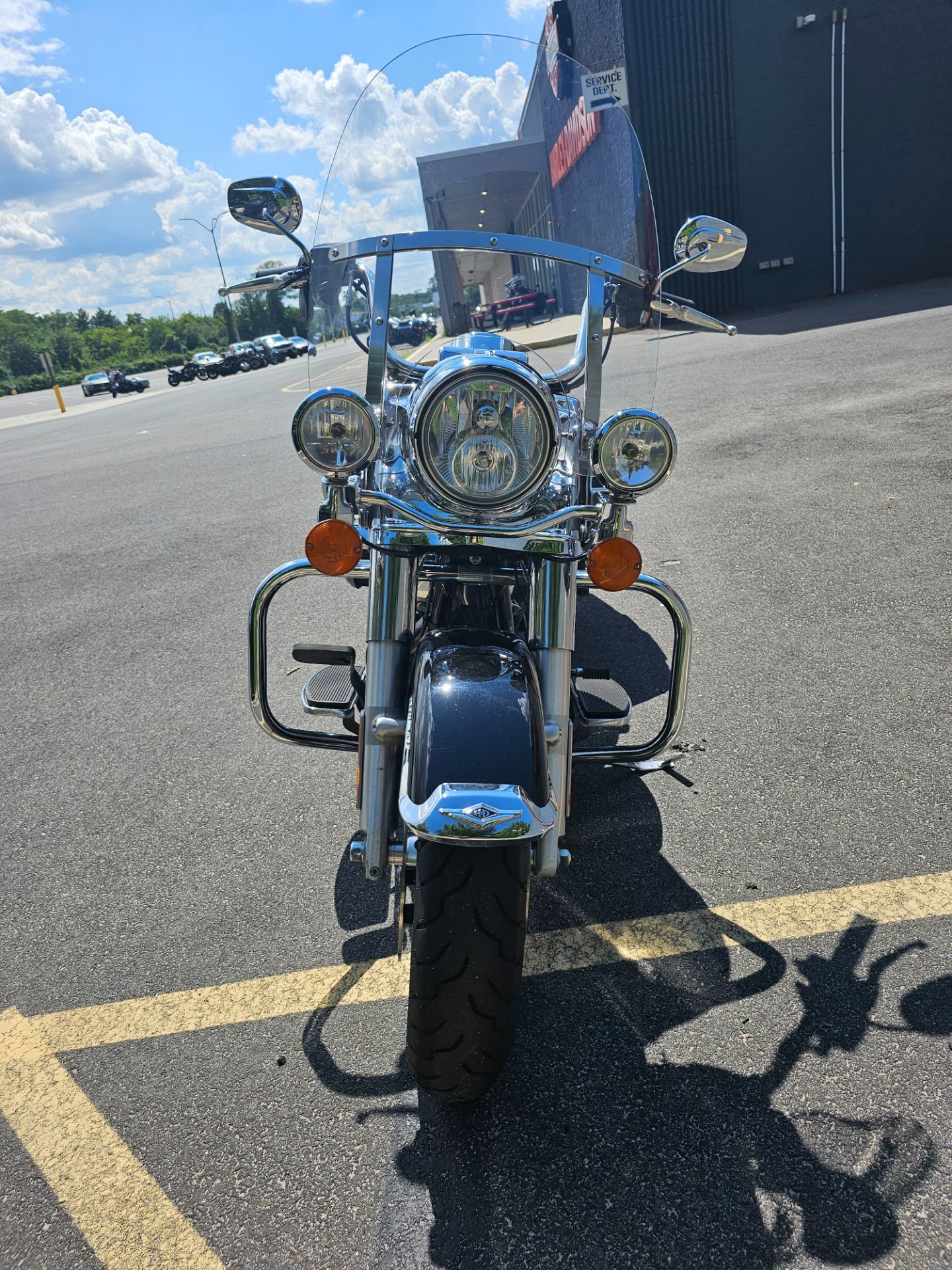 2017 Harley-Davidson ROAD KING in West Long Branch, New Jersey - Photo 3