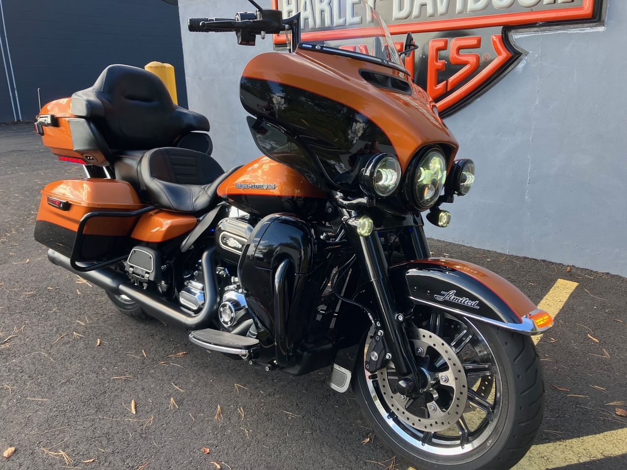 2014 Harley-Davidson ULTRA LIMITED in West Long Branch, New Jersey - Photo 2