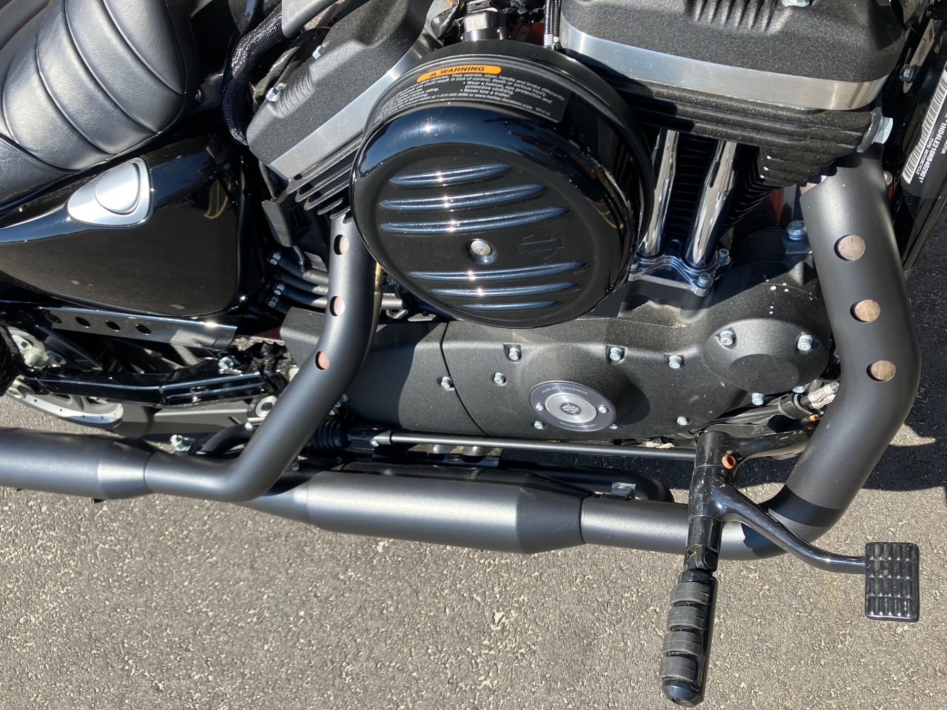 2022 Harley-Davidson IRON 883 in West Long Branch, New Jersey - Photo 9