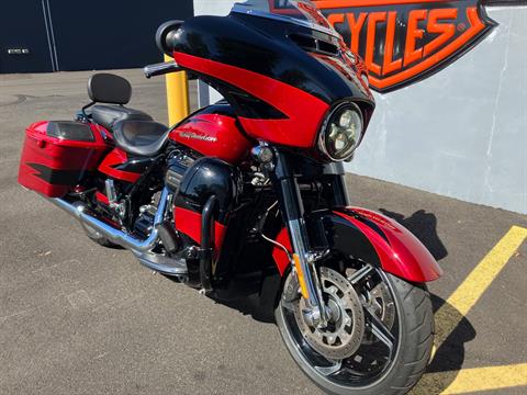 2017 Harley-Davidson CVO STREET GLIDE in West Long Branch, New Jersey - Photo 2