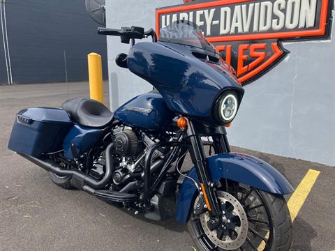 2019 Harley-Davidson STREET GLIDE SPECIAL in West Long Branch, New Jersey - Photo 2