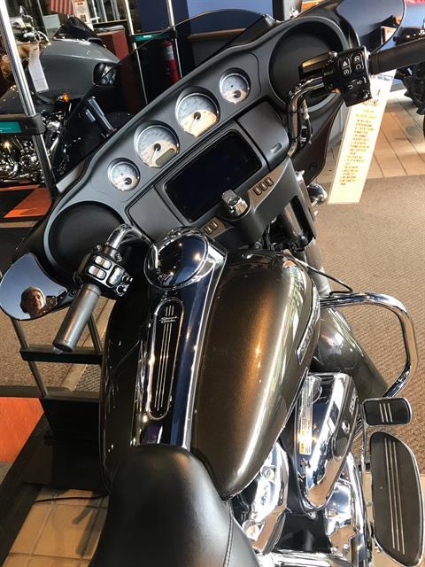 2021 Harley-Davidson STREETGLIDE in Lakewood, New Jersey - Photo 4