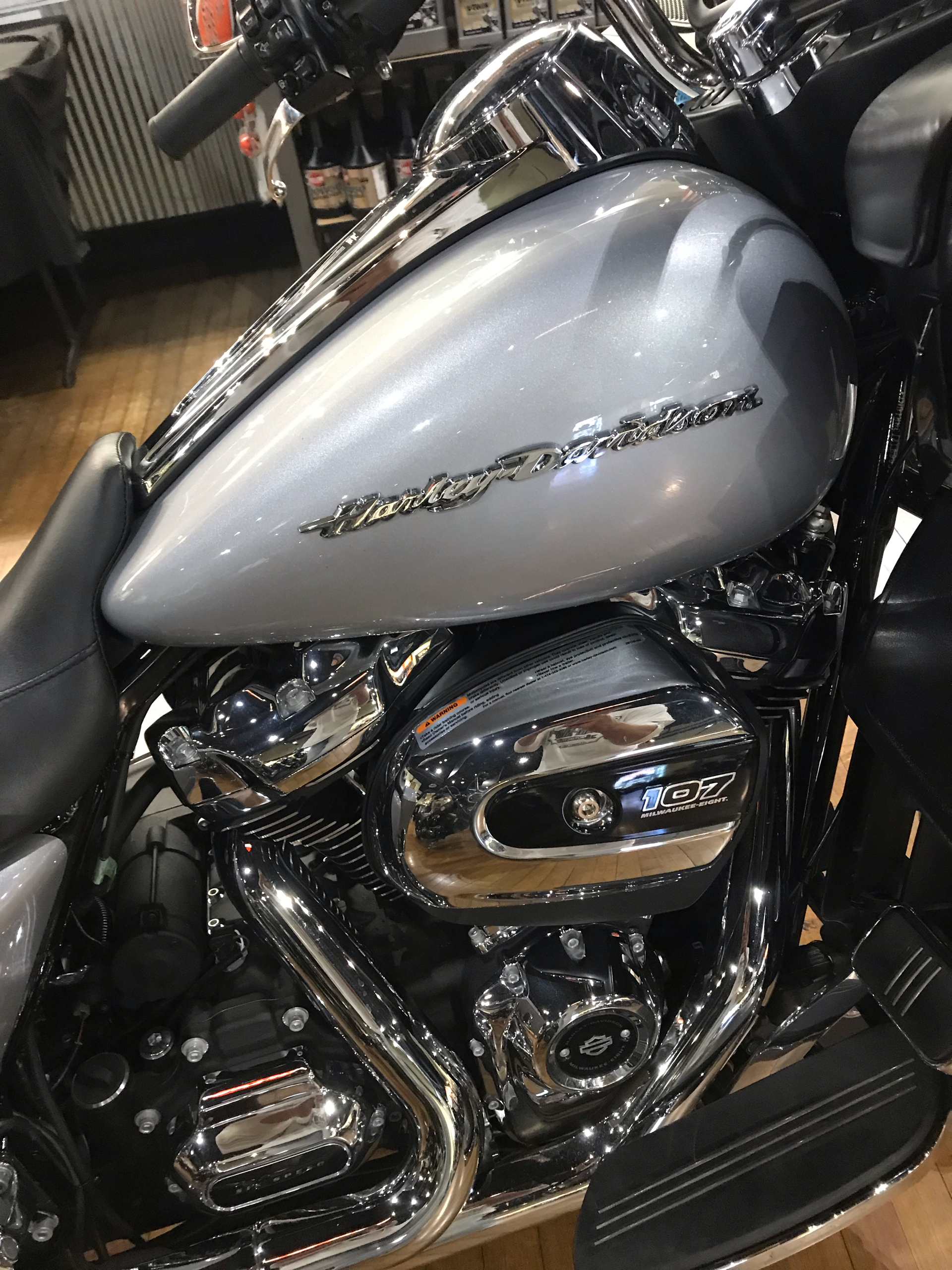 2020 Harley-Davidson ROADGLIDE STANDARD in Lakewood, New Jersey - Photo 2
