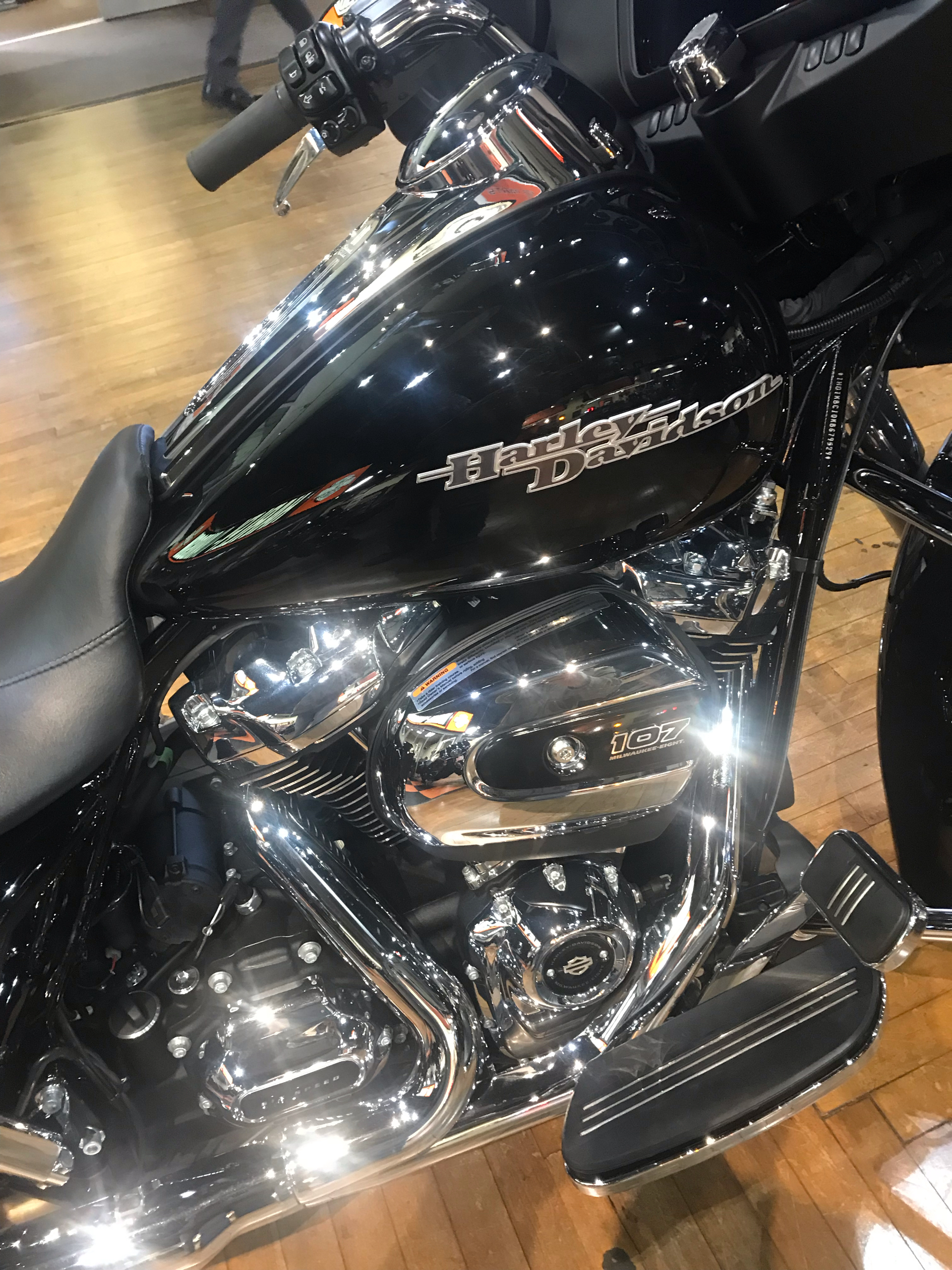 2019 Harley-Davidson STREETGLIDE in Lakewood, New Jersey - Photo 2