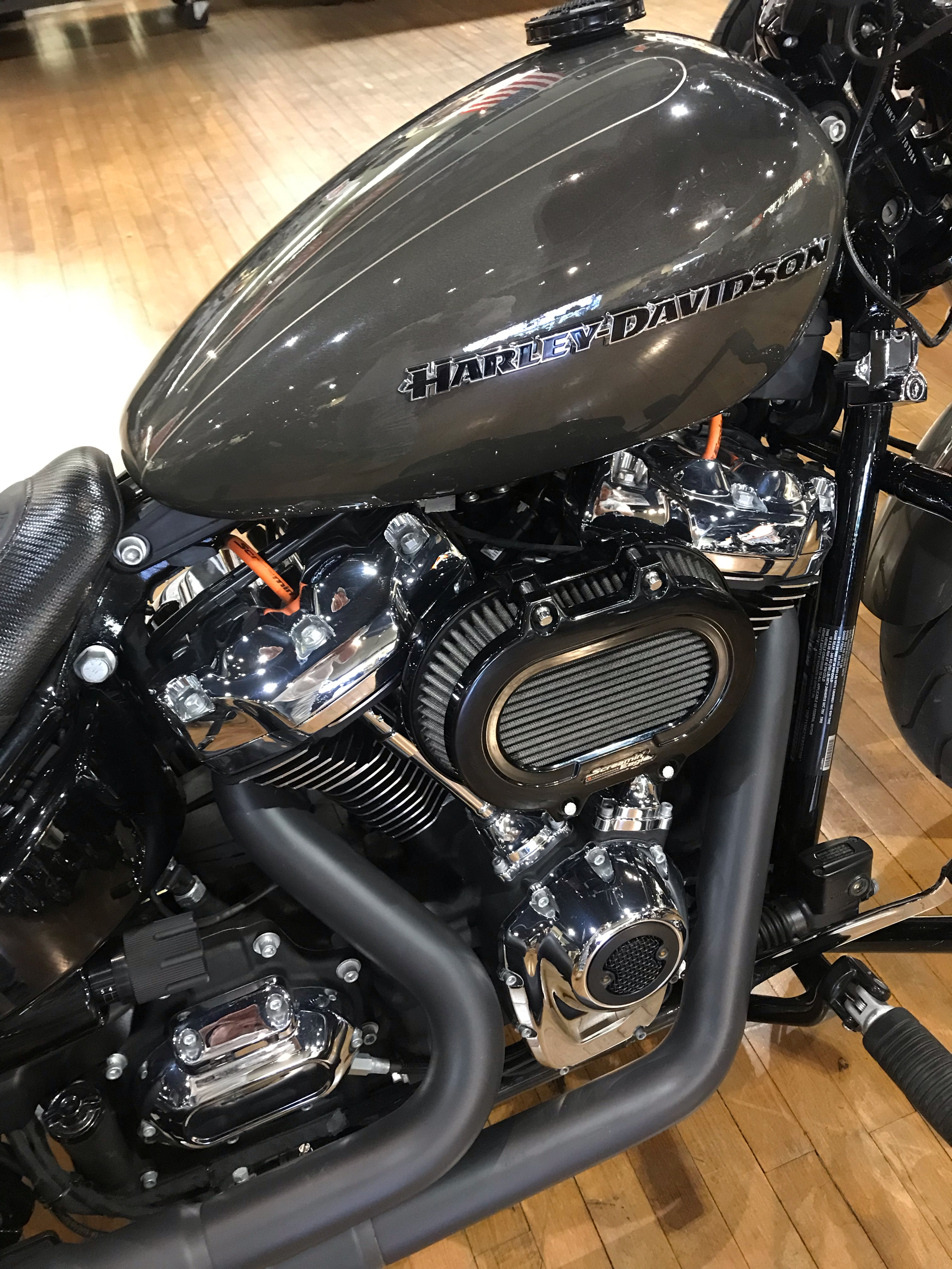 2019 Harley-Davidson BREAKOUT in Lakewood, New Jersey - Photo 2