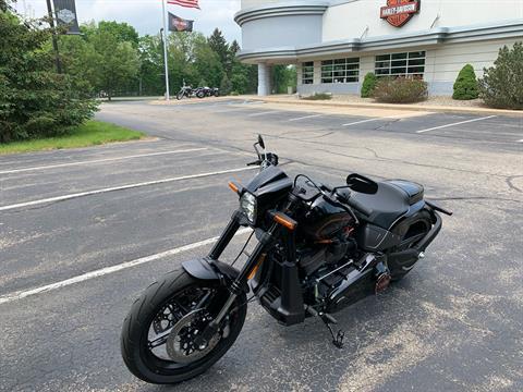 2019 Harley-Davidson FXDR™ 114 in Portage, Michigan - Photo 2