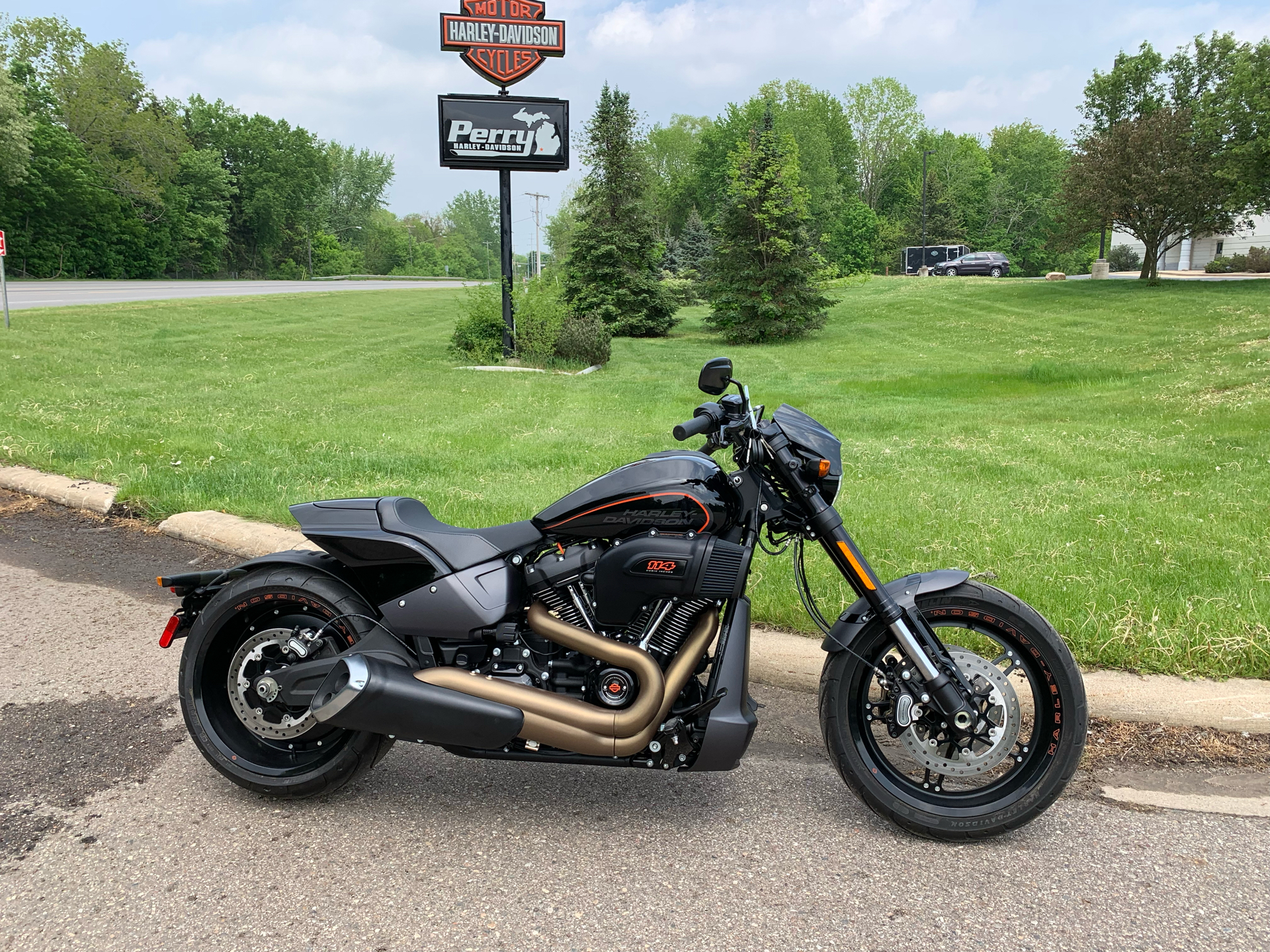 2019 Harley-Davidson FXDR™ 114 in Portage, Michigan - Photo 14