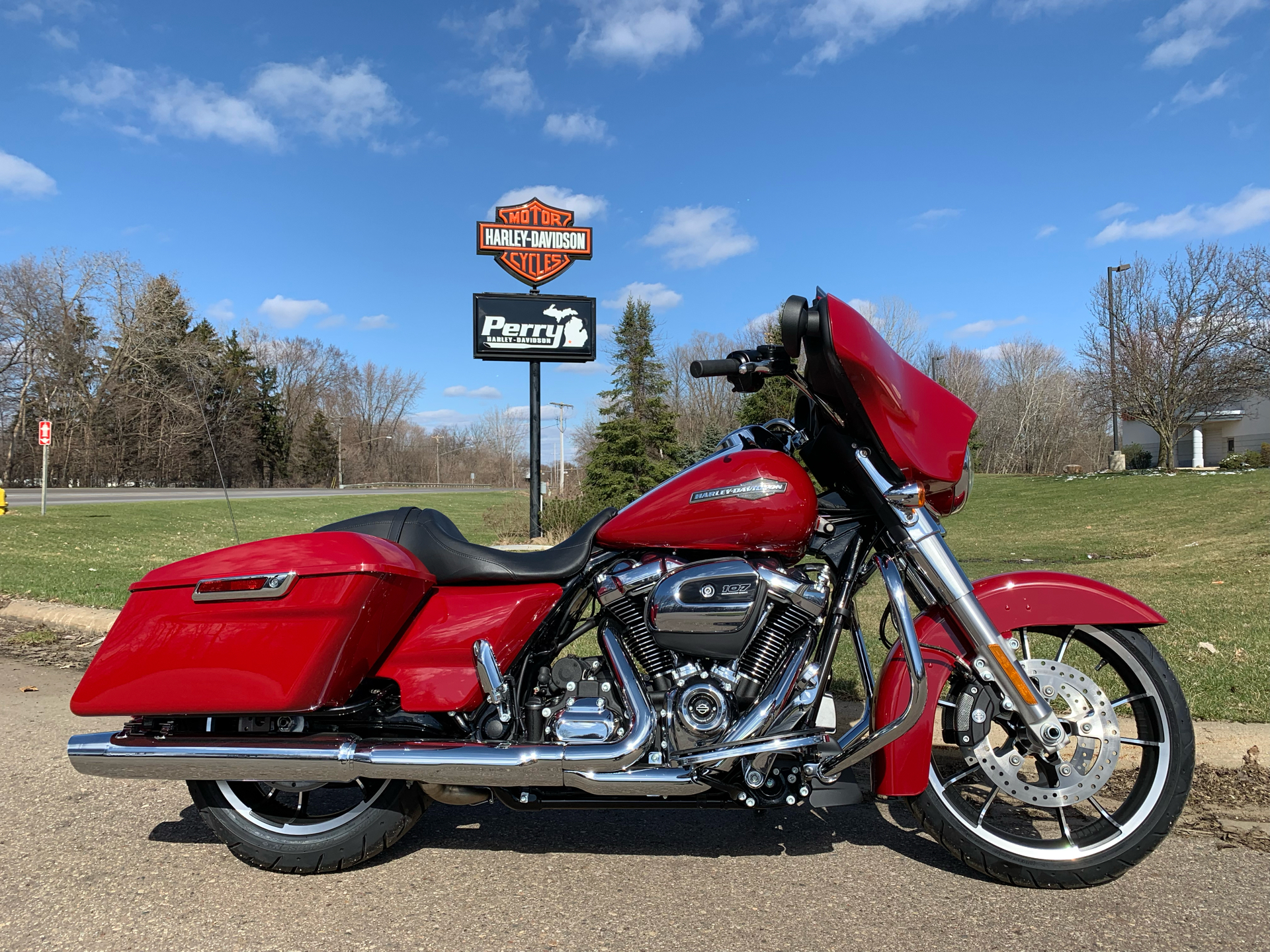 2022 Harley-Davidson Street Glide® in Portage, Michigan - Photo 11