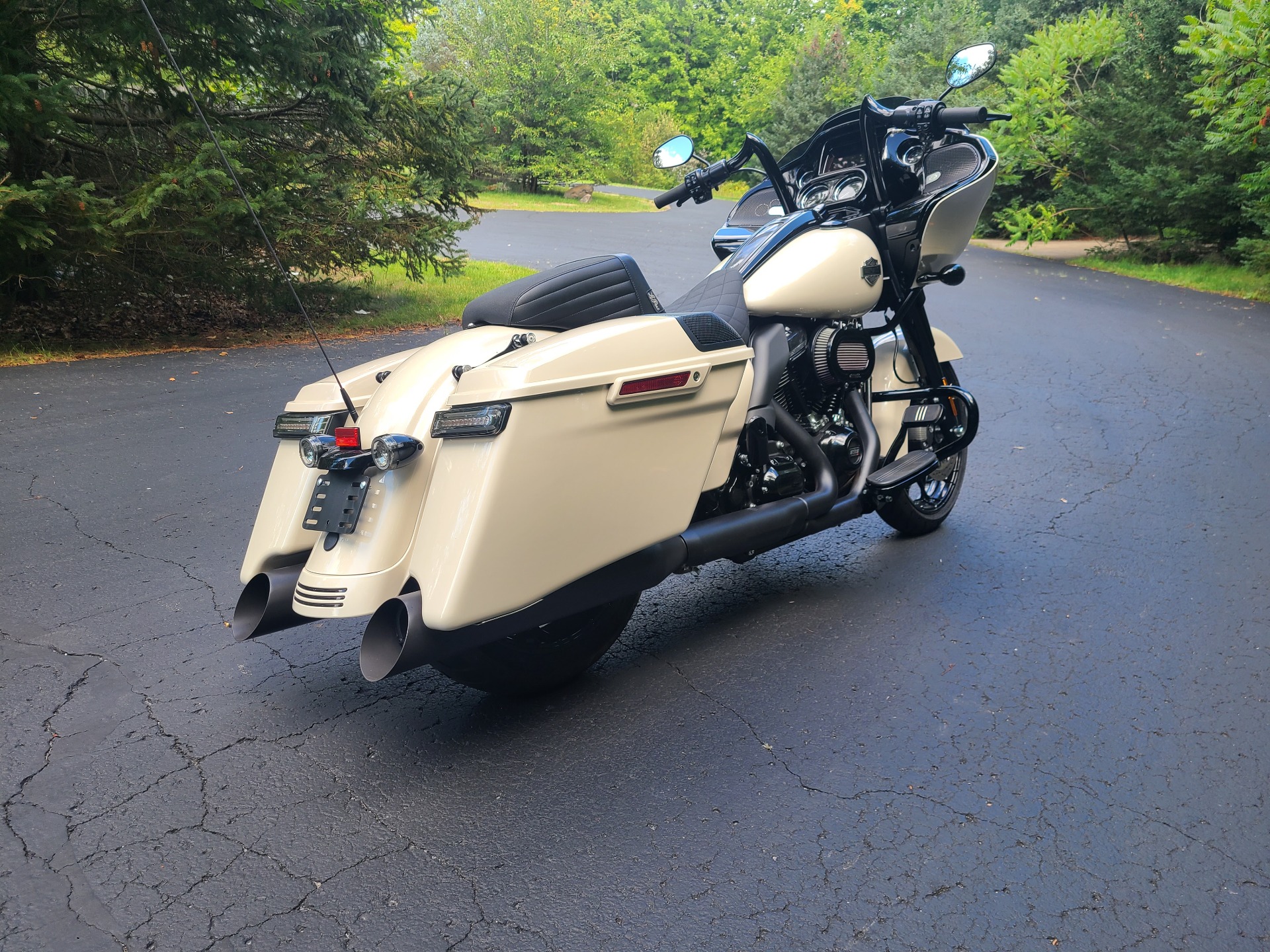 2022 Harley-Davidson Road Glide® Special in Portage, Michigan - Photo 4