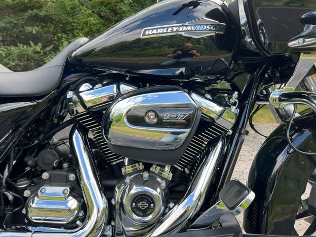 2022 Harley-Davidson Road Glide® in Portage, Michigan - Photo 3