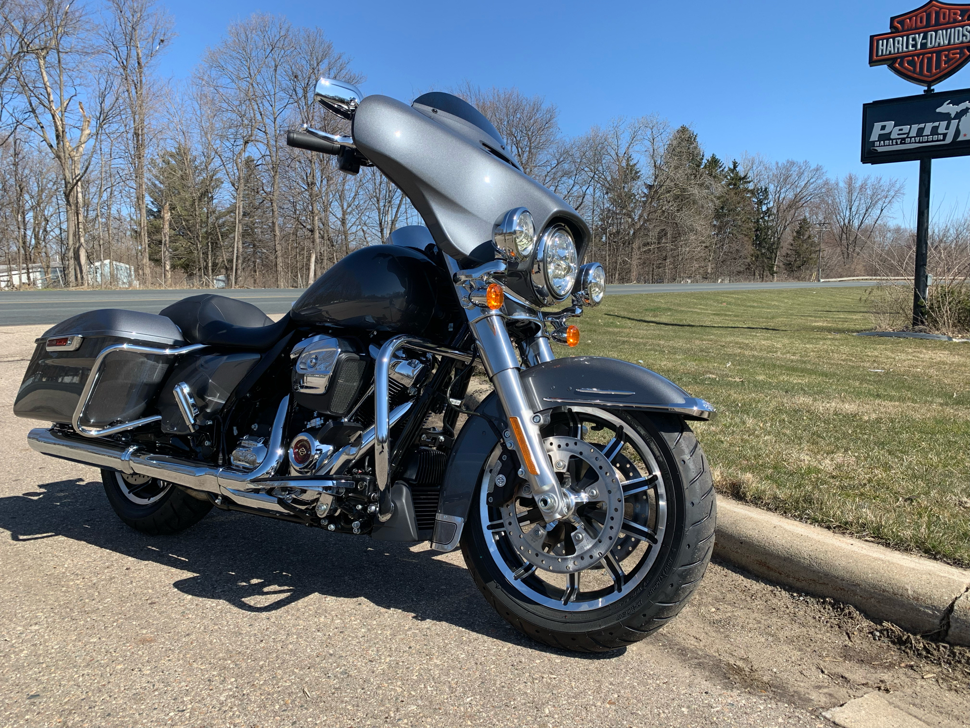 2023 Harley-Davidson Electra Glide Standard in Portage, Michigan - Photo 2