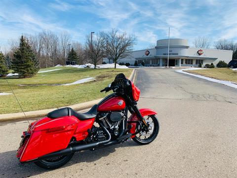 2022 Harley-Davidson Street Glide® Special in Portage, Michigan - Photo 12