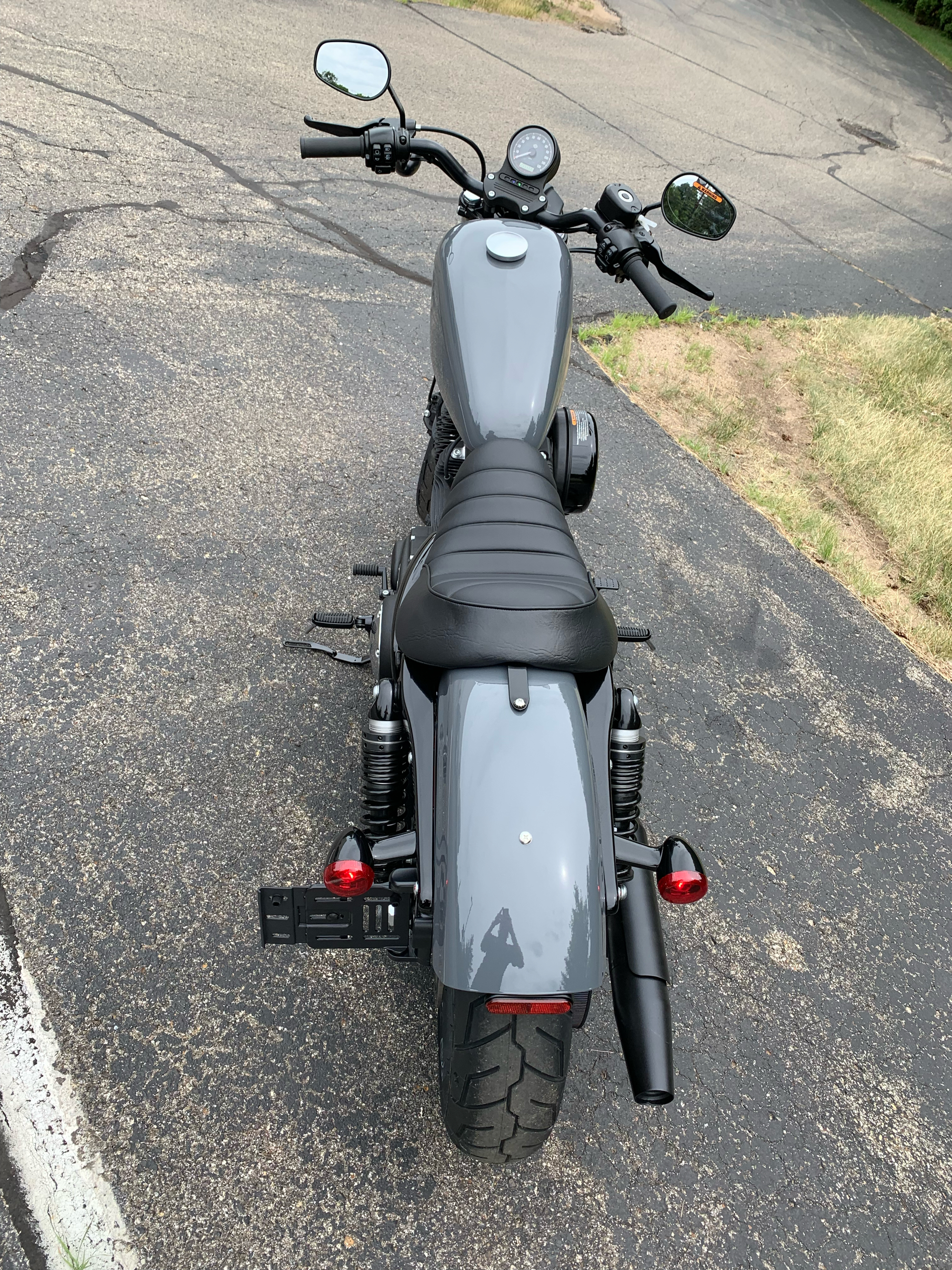 2022 Harley-Davidson Iron 883™ in Portage, Michigan - Photo 6