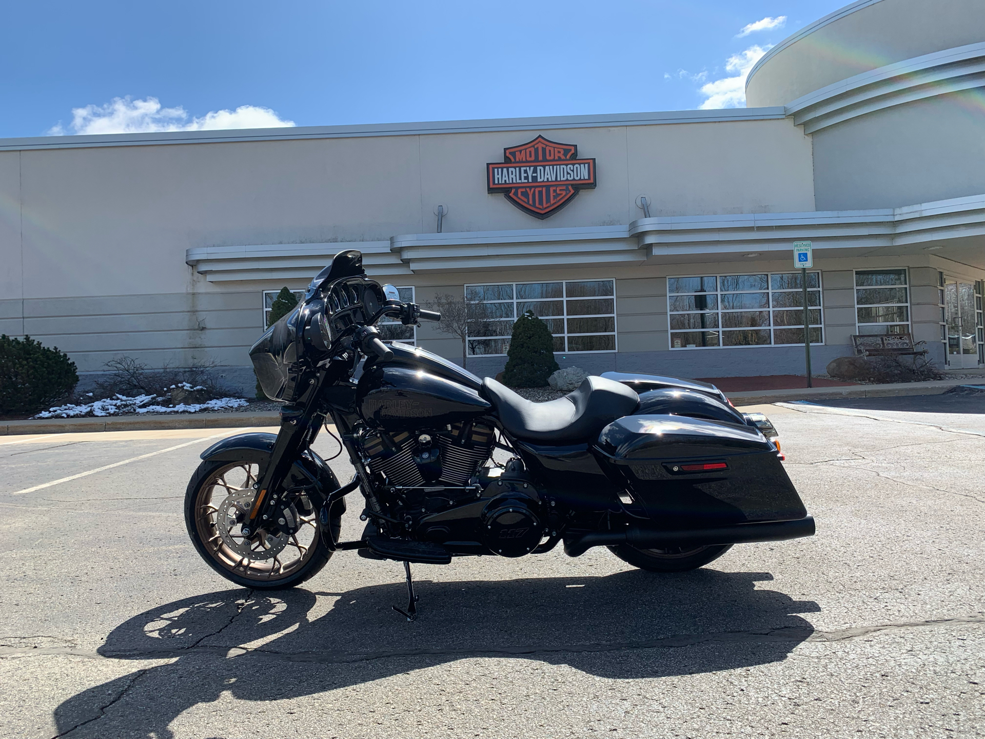 2022 Harley-Davidson Street Glide® ST in Portage, Michigan - Photo 8