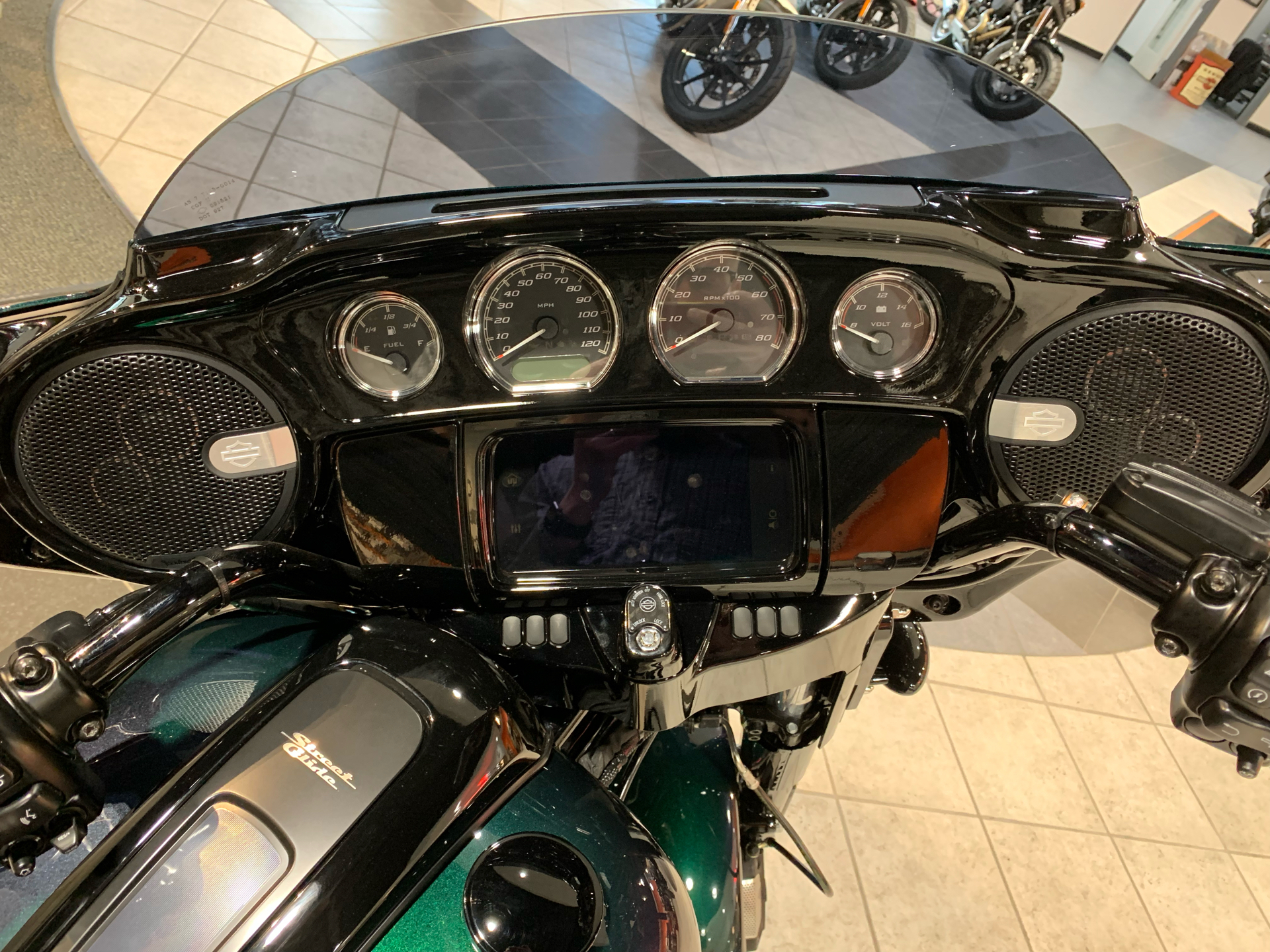 2021 Harley-Davidson Street Glide® Special in Portage, Michigan - Photo 22