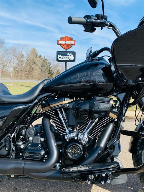 2022 Harley-Davidson Road Glide® ST in Portage, Michigan - Photo 5