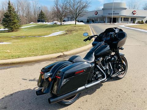 2022 Harley-Davidson Road Glide® ST in Portage, Michigan - Photo 7