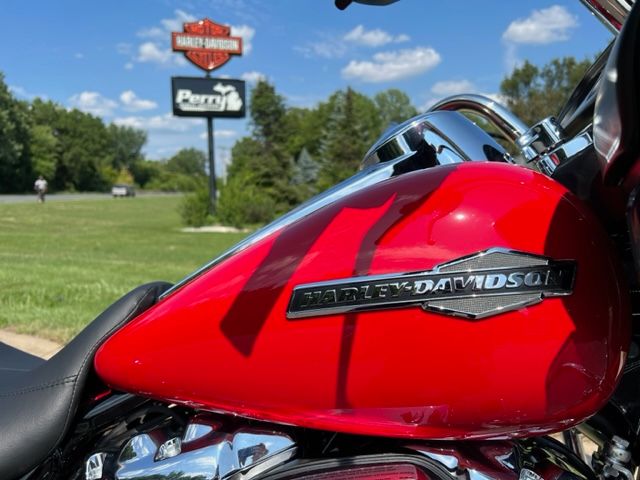 2023 Harley-Davidson Road Glide® in Portage, Michigan - Photo 2