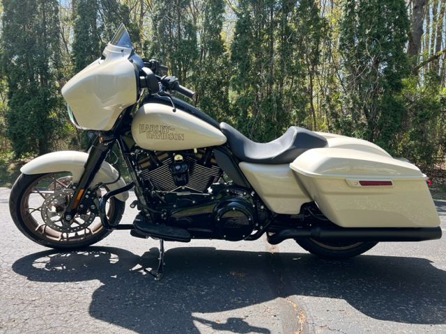 2023 Harley-Davidson Street Glide® ST in Portage, Michigan - Photo 7