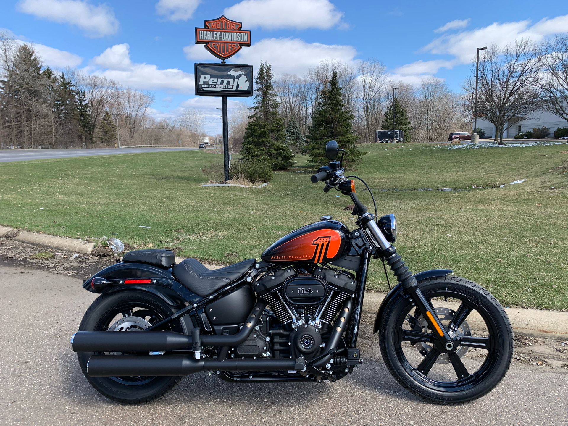 2022 Harley-Davidson Street Bob® 114 in Portage, Michigan - Photo 1