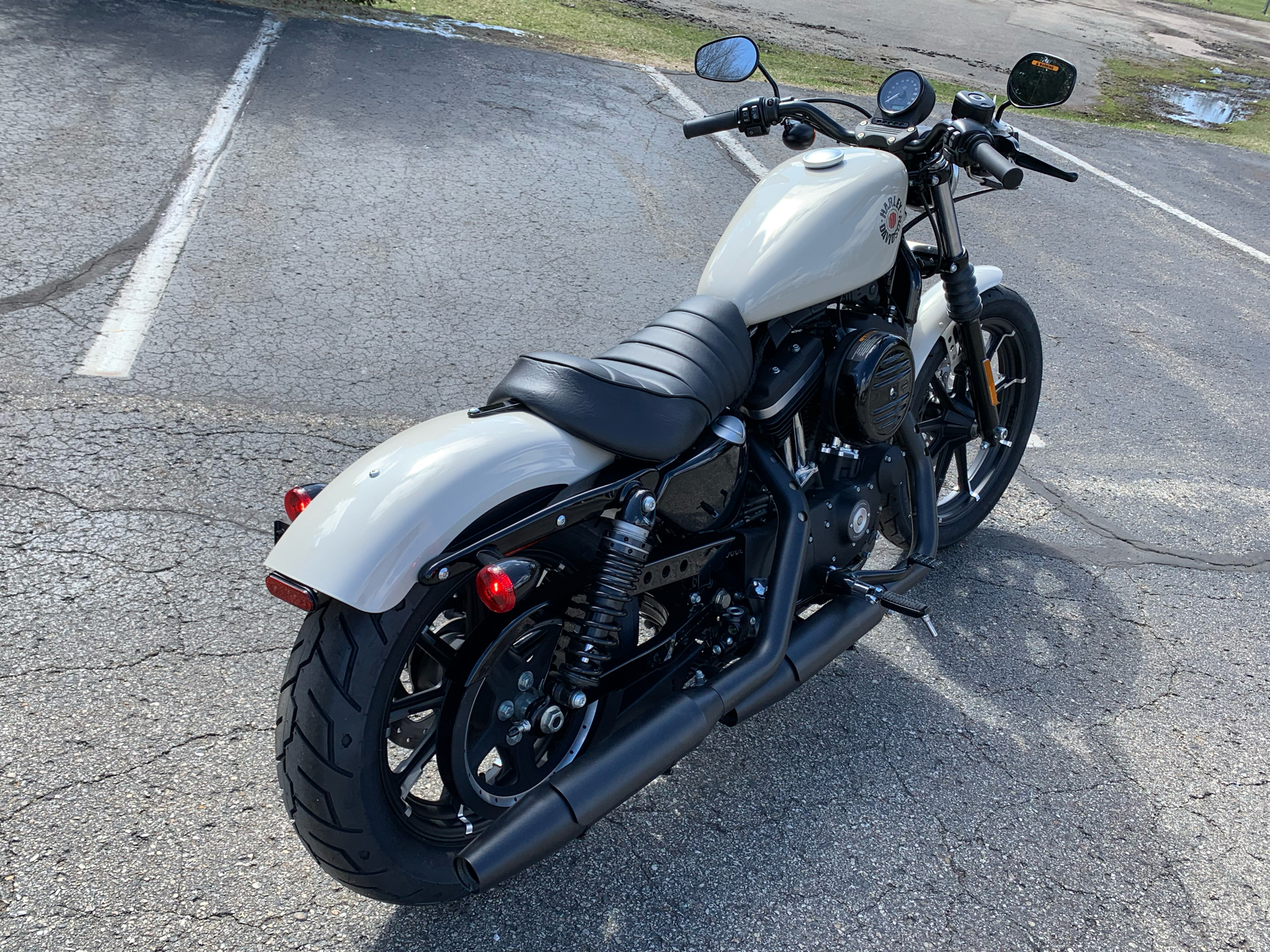 2022 Harley-Davidson Iron 883™ in Portage, Michigan - Photo 13