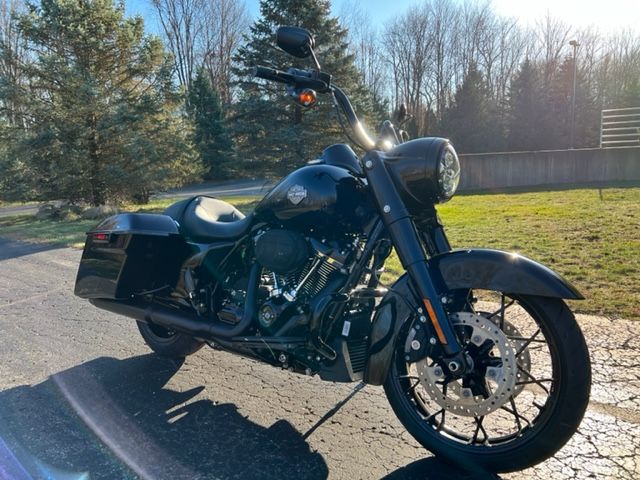 2022 Harley-Davidson Road King® Special in Portage, Michigan - Photo 3