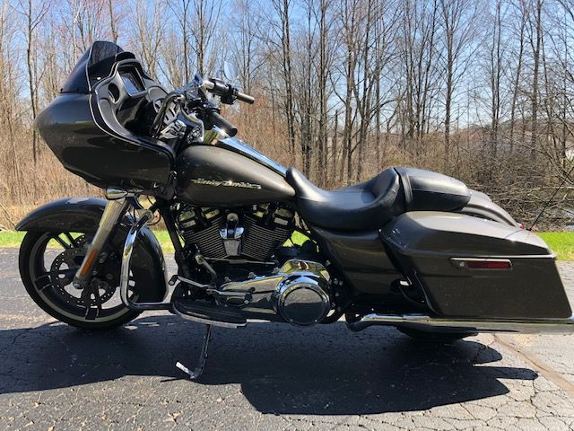 2019 Harley-Davidson Road Glide® in Portage, Michigan - Photo 8