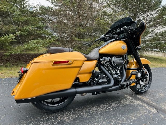 2023 Harley-Davidson Street Glide® Special in Portage, Michigan - Photo 8