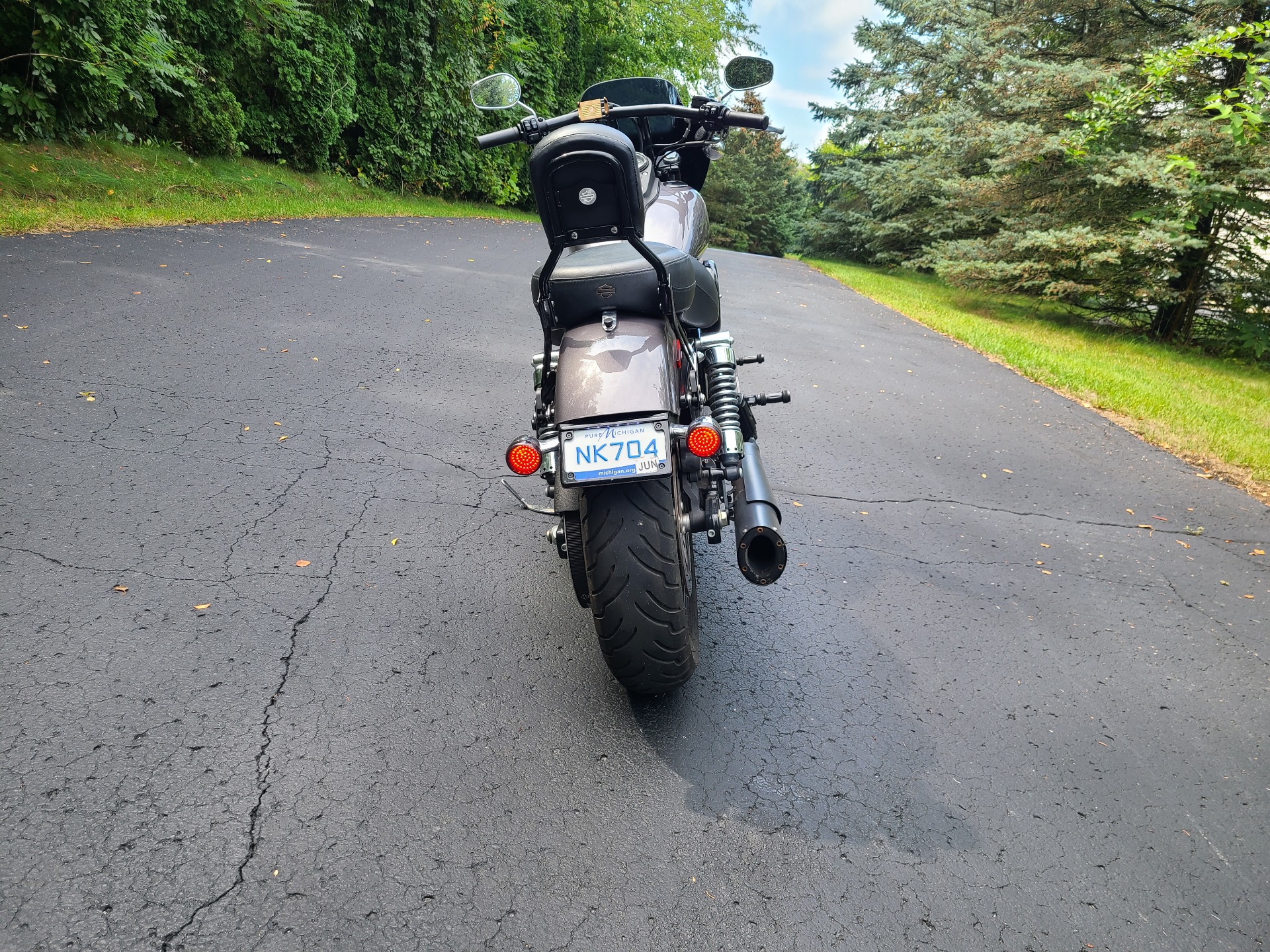 2016 Harley-Davidson Street Bob® in Portage, Michigan - Photo 6