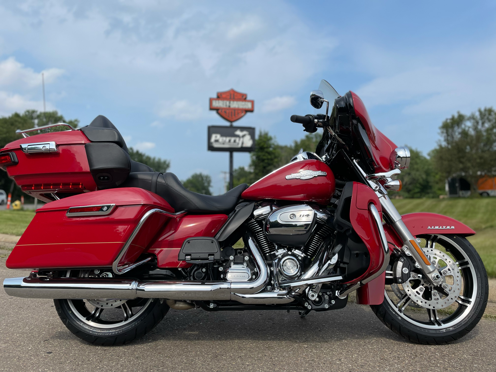 2021 Harley-Davidson Ultra Limited in Portage, Michigan - Photo 1