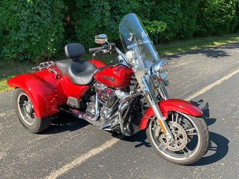 2018 Harley-Davidson Freewheeler® in Portage, Michigan - Photo 2