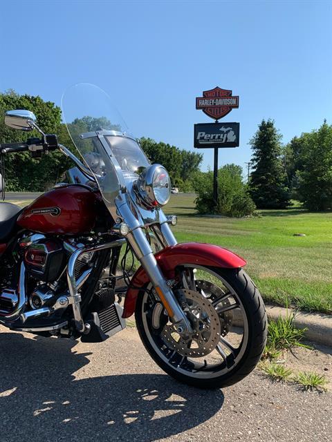 2018 Harley-Davidson Freewheeler® in Portage, Michigan - Photo 8