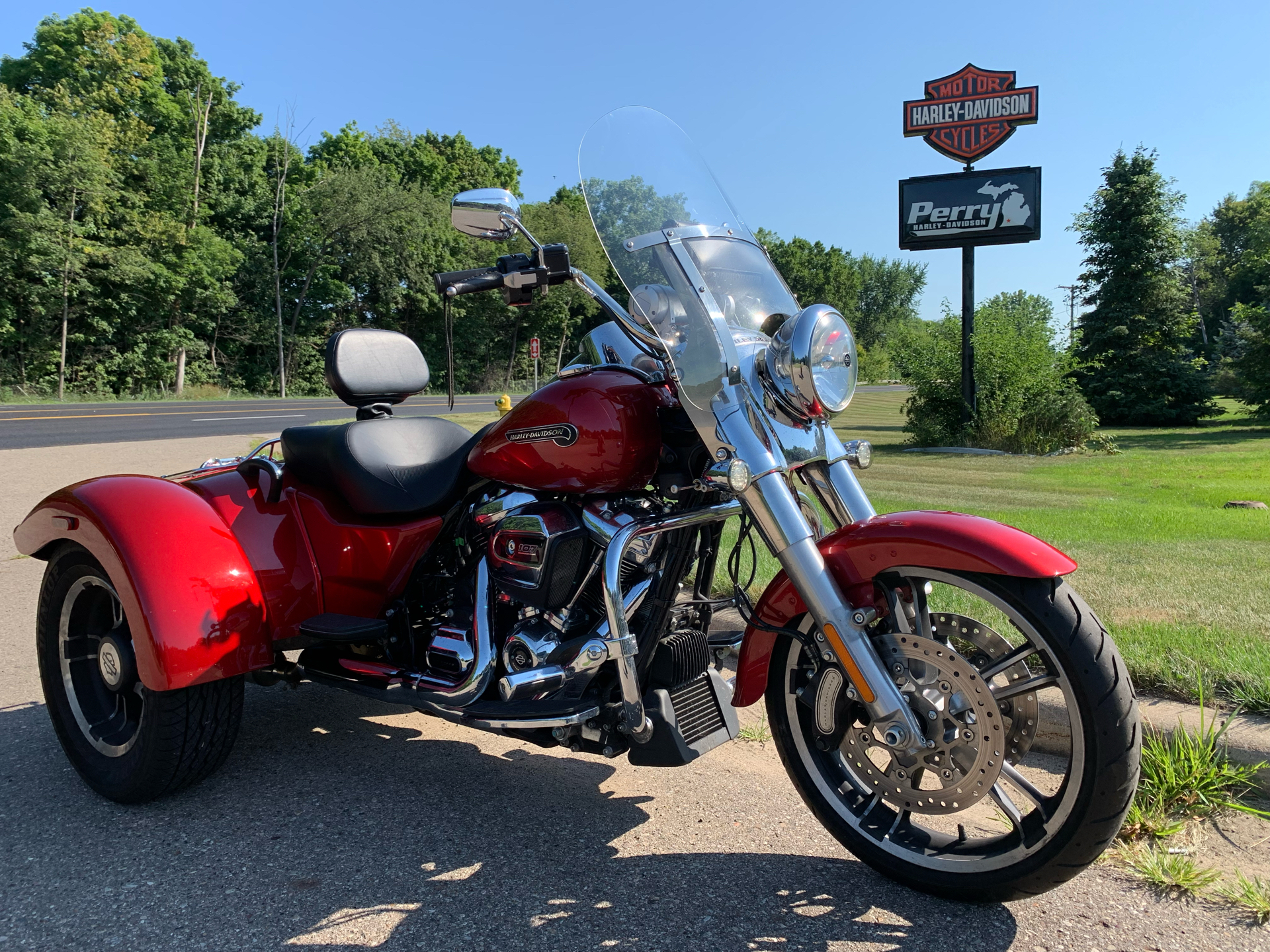 2018 Harley-Davidson Freewheeler® in Portage, Michigan - Photo 9