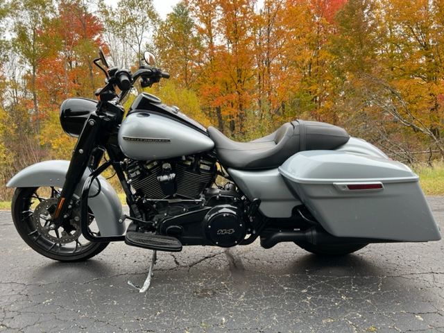 2020 Harley-Davidson Road King® Special in Portage, Michigan - Photo 6