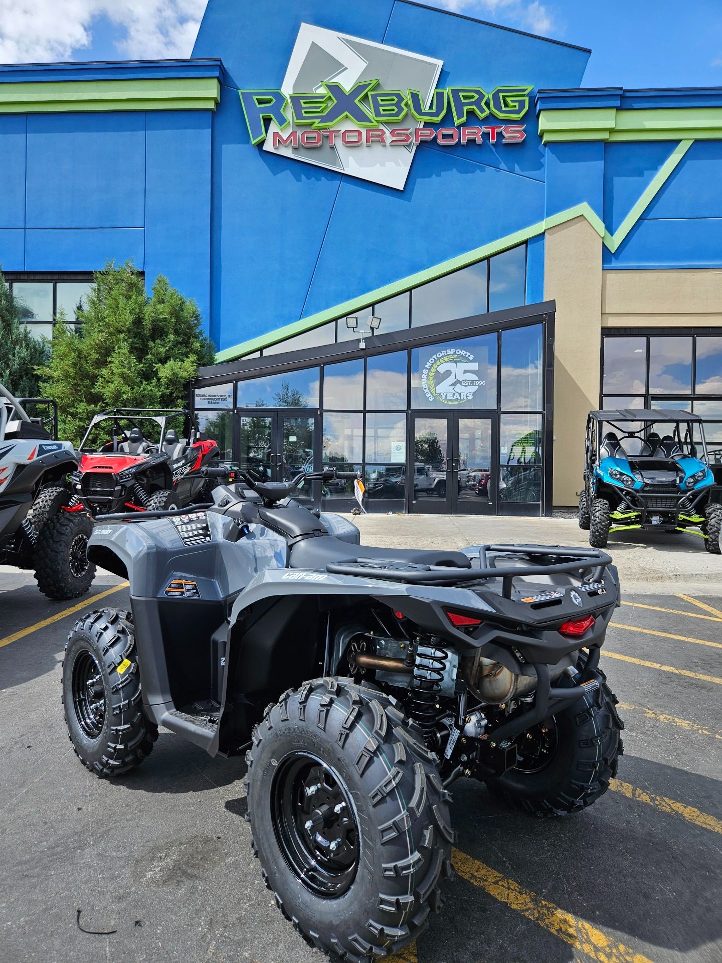 New 2024 CanAm Outlander DPS 700 ATVs in Rexburg ID A00734 Granite